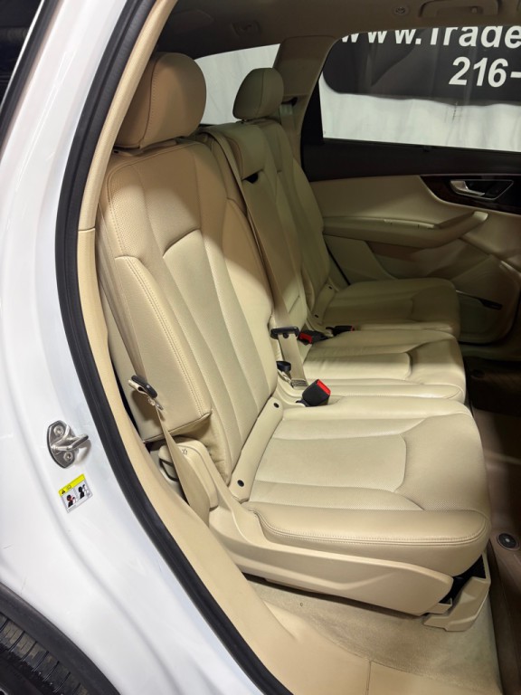 2018 Audi Q7 Image 32