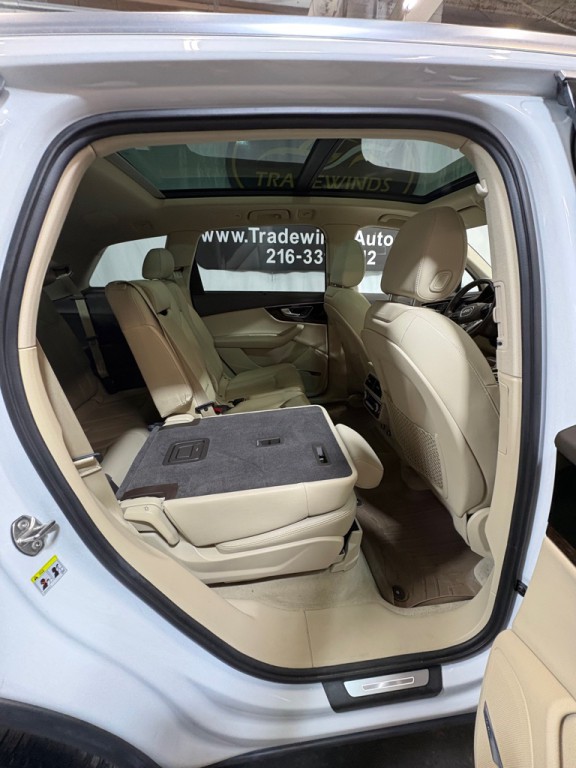 2018 Audi Q7 Image 40