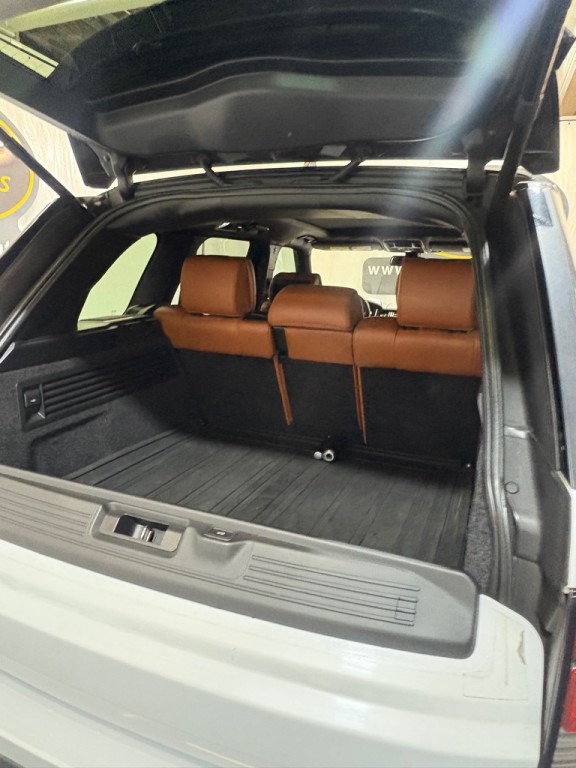 2016 Land Rover Range Rover Image 10