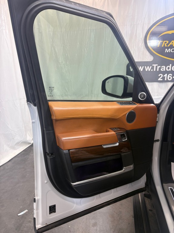 2016 Land Rover Range Rover Image 15