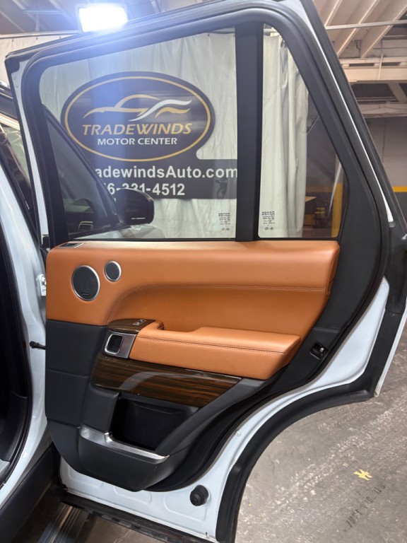 2016 Land Rover Range Rover Image 32