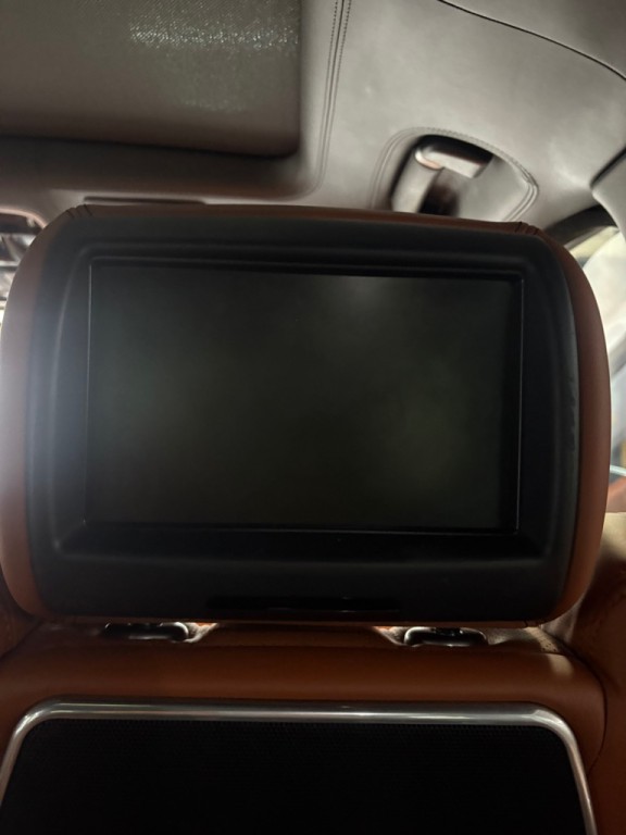 2016 Land Rover Range Rover Image 37