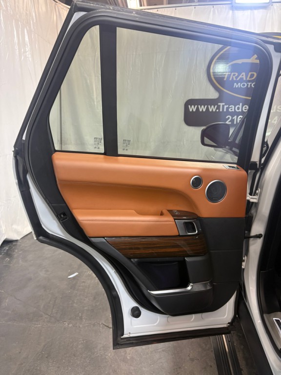 2016 Land Rover Range Rover Image 39