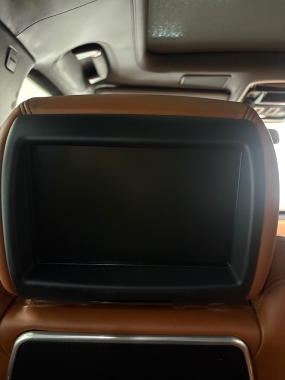 2016 Land Rover Range Rover Image 42