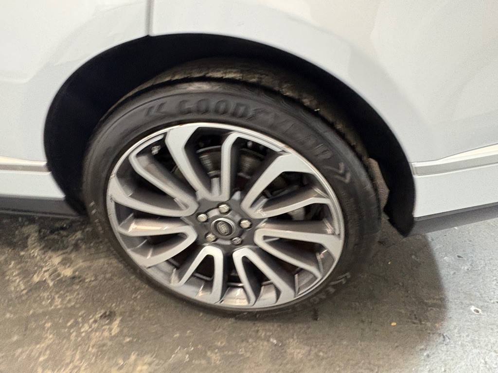 2016 Land Rover Range Rover Image 48