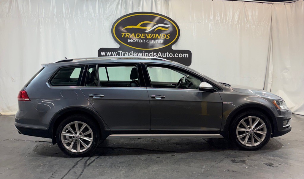 2017 Volkswagen Golf Image 7