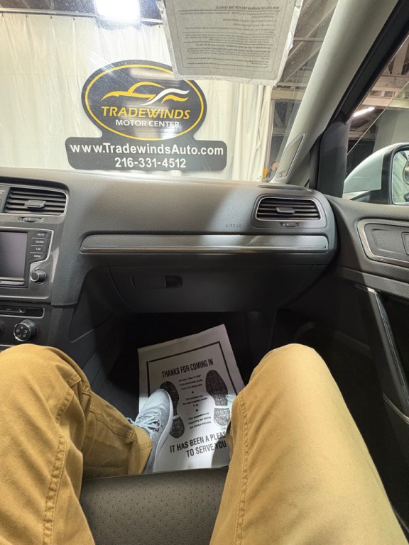 2017 Volkswagen Golf Image 27