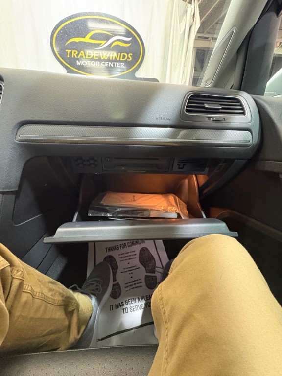 2017 Volkswagen Golf Image 28