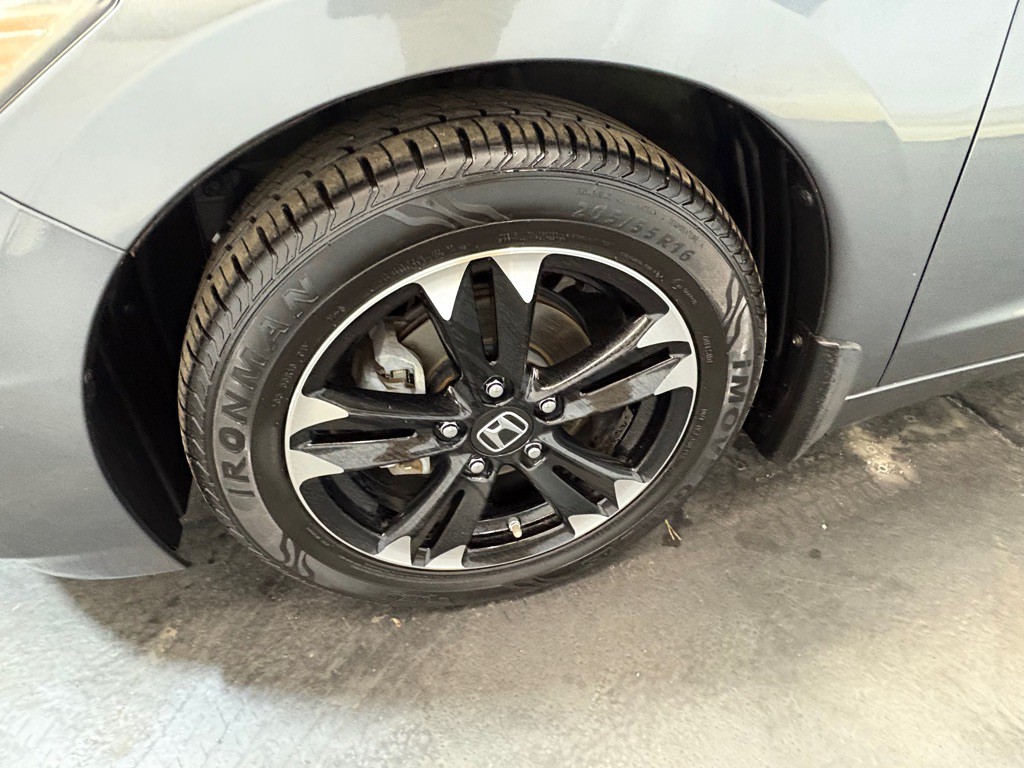 2015 Honda CR-Z Image 34