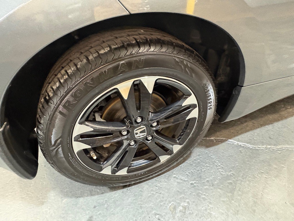 2015 Honda CR-Z Image 36