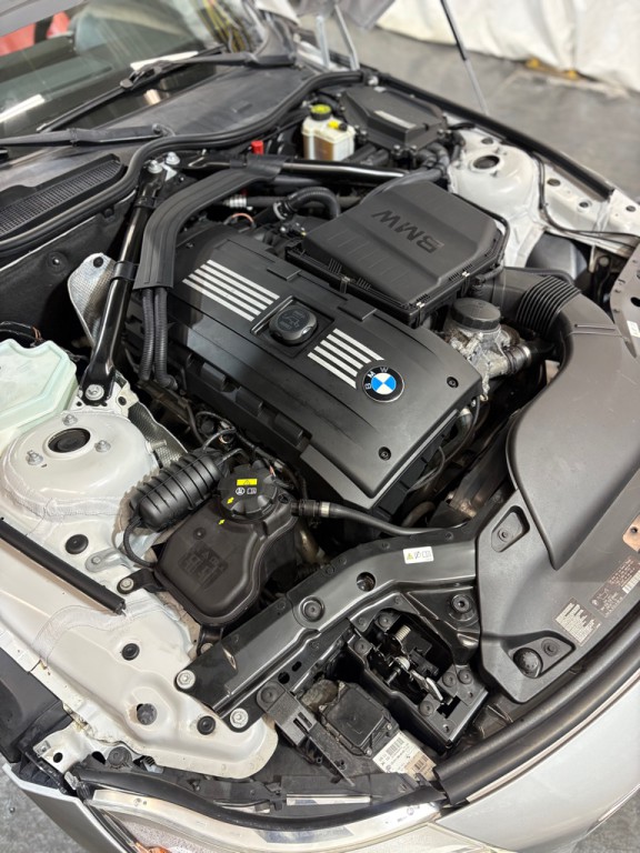 2015 BMW Z4 Image 16