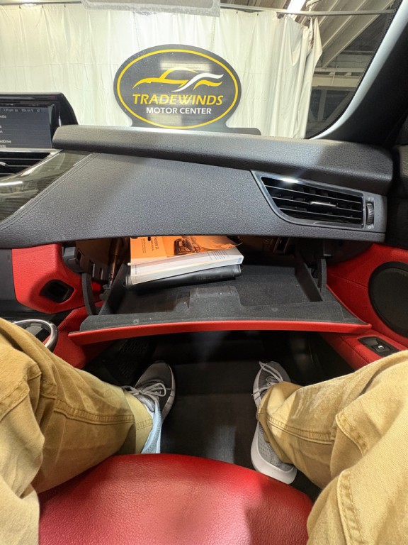 2015 BMW Z4 Image 31