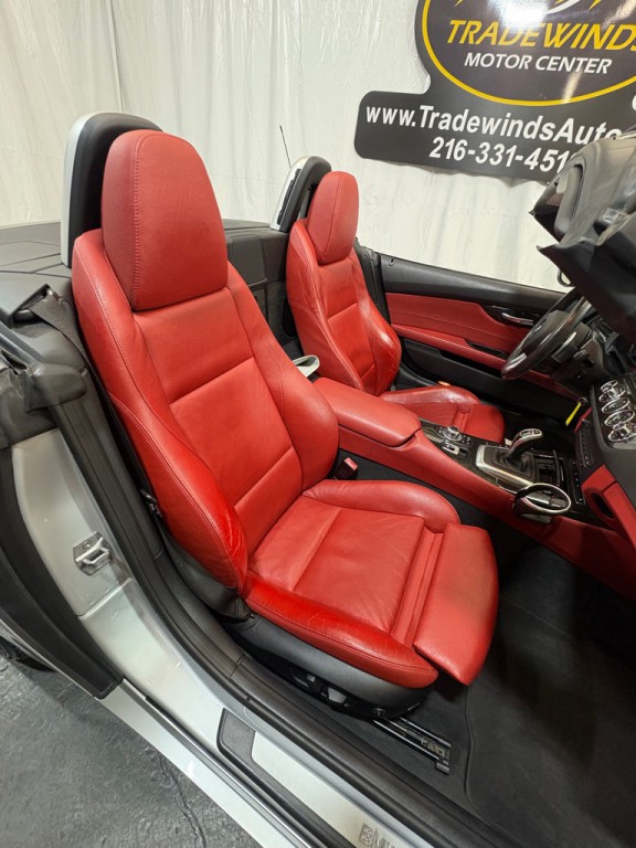 2015 BMW Z4 Image 33