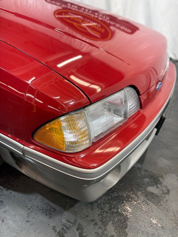 1987 Ford Mustang Image 8