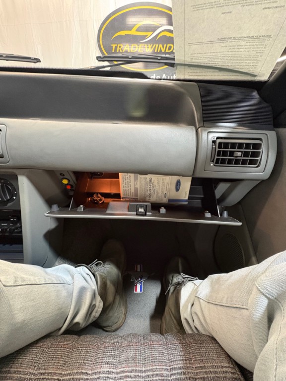 1987 Ford Mustang Image 40