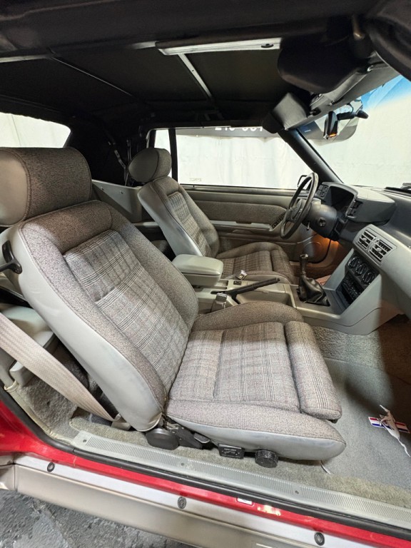 1987 Ford Mustang Image 42