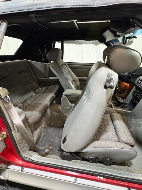 1987 Ford Mustang Image 46