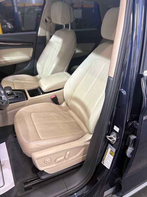 2020 Audi Q5 Image 15