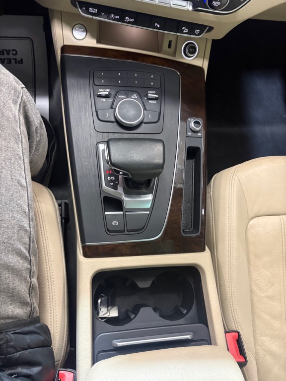 2020 Audi Q5 Image 21