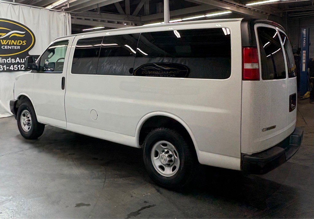 2019 Chevrolet Express Image 5