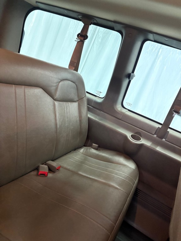 2019 Chevrolet Express Image 33