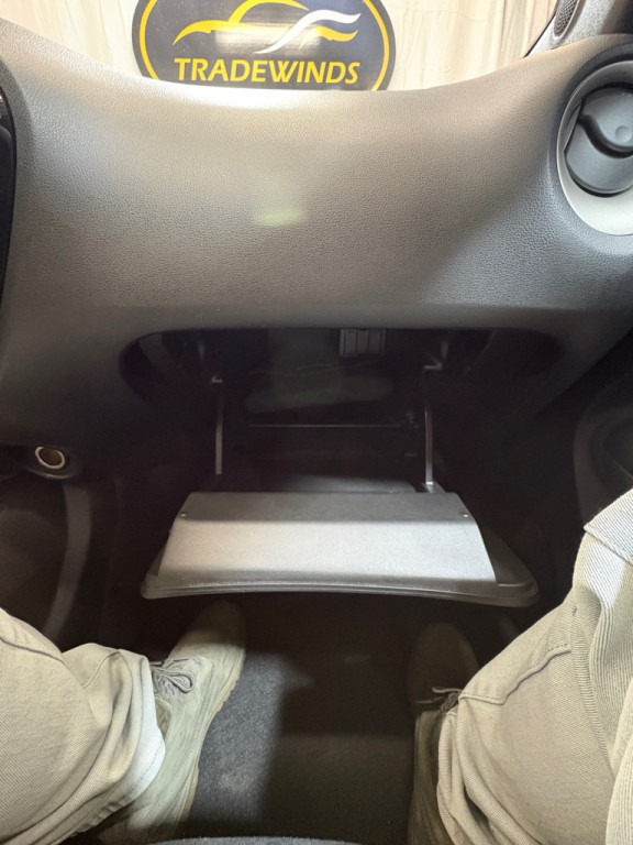 2016 Nissan Juke Image 29