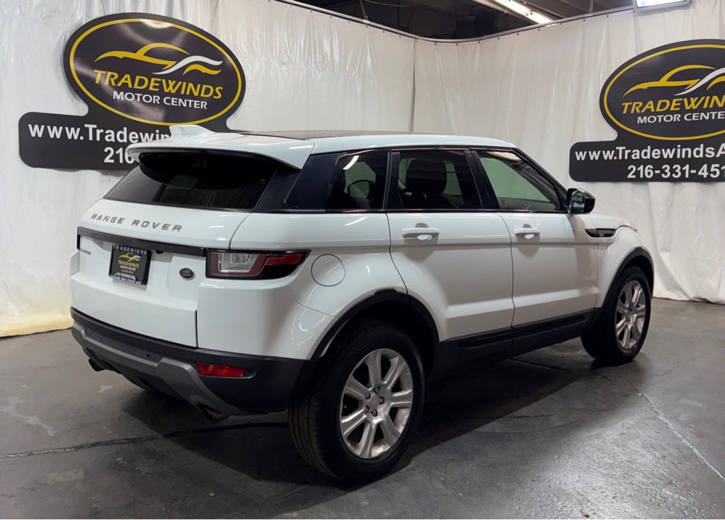 2017 Land Rover Range Rover Evoque Image 6