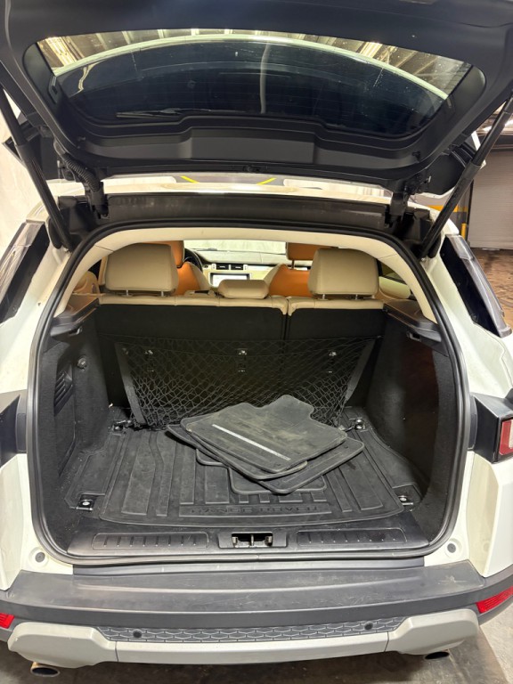 2017 Land Rover Range Rover Evoque Image 9