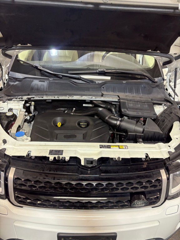 2017 Land Rover Range Rover Evoque Image 12