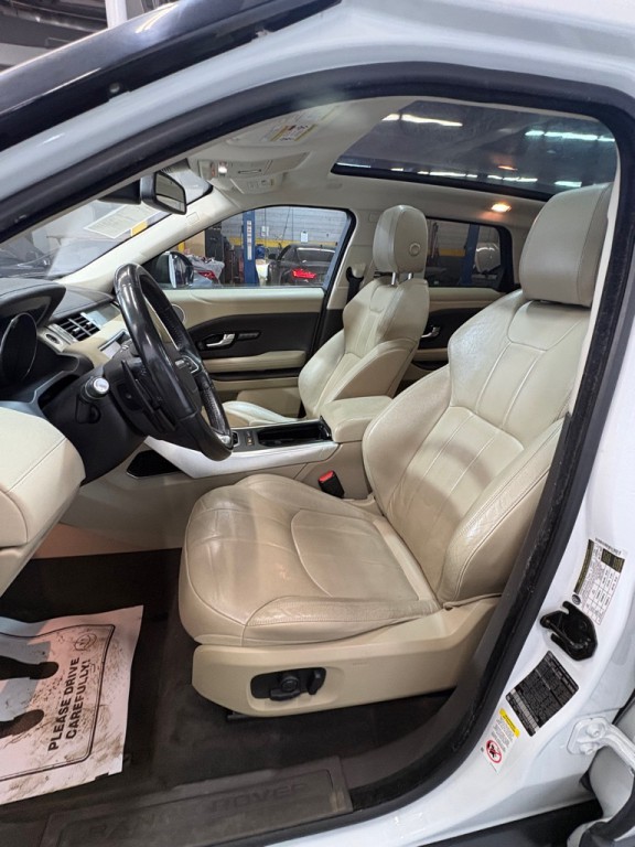 2017 Land Rover Range Rover Evoque Image 25