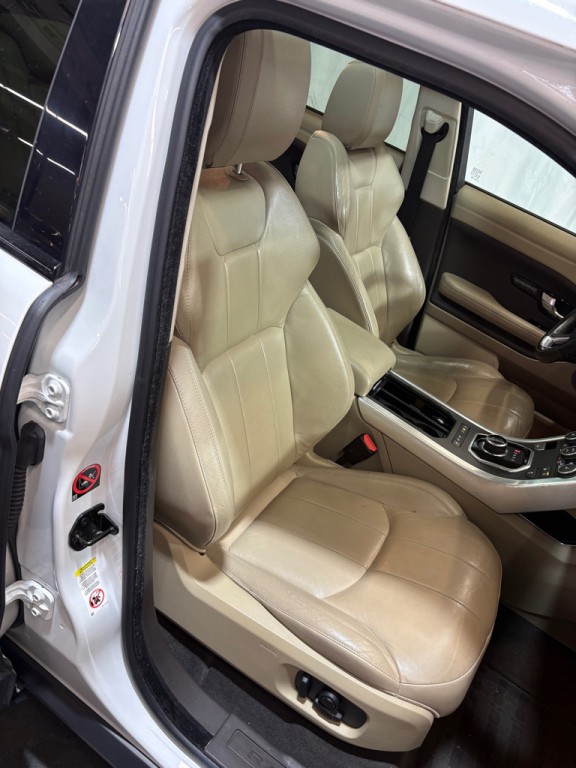 2017 Land Rover Range Rover Evoque Image 27