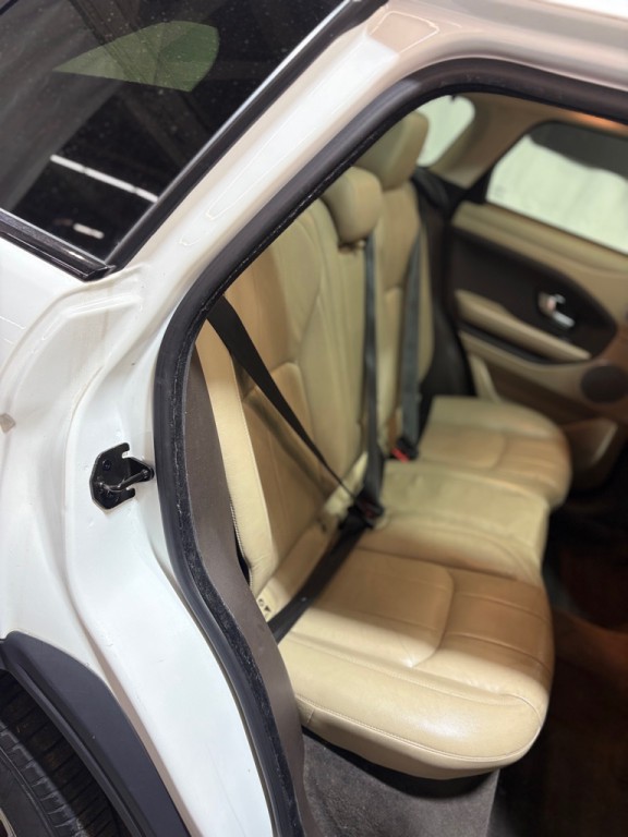 2017 Land Rover Range Rover Evoque Image 33