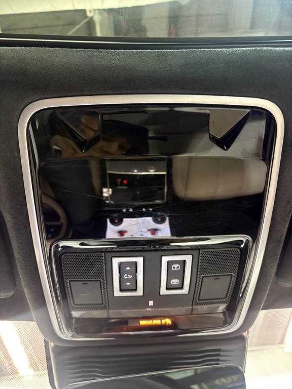 2021 Land Rover Range Rover Image 23