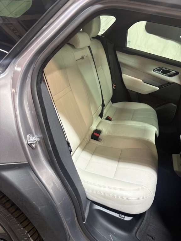 2021 Land Rover Range Rover Image 32