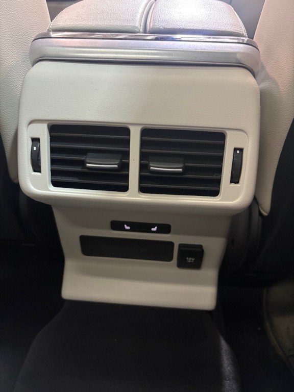 2021 Land Rover Range Rover Image 35