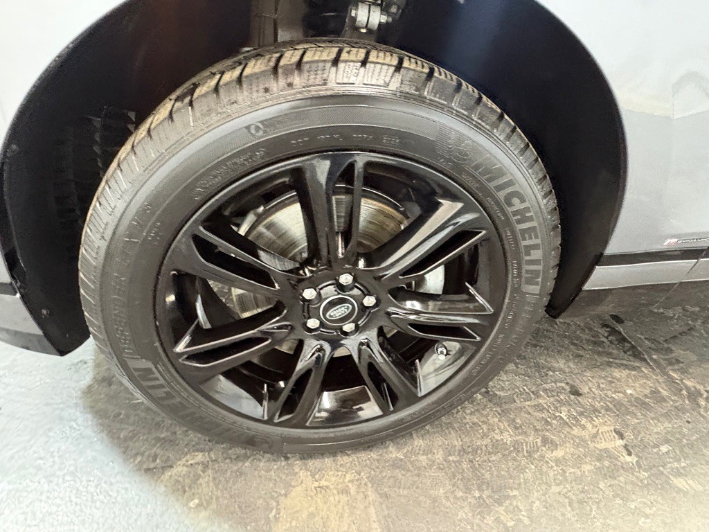 2021 Land Rover Range Rover Image 43