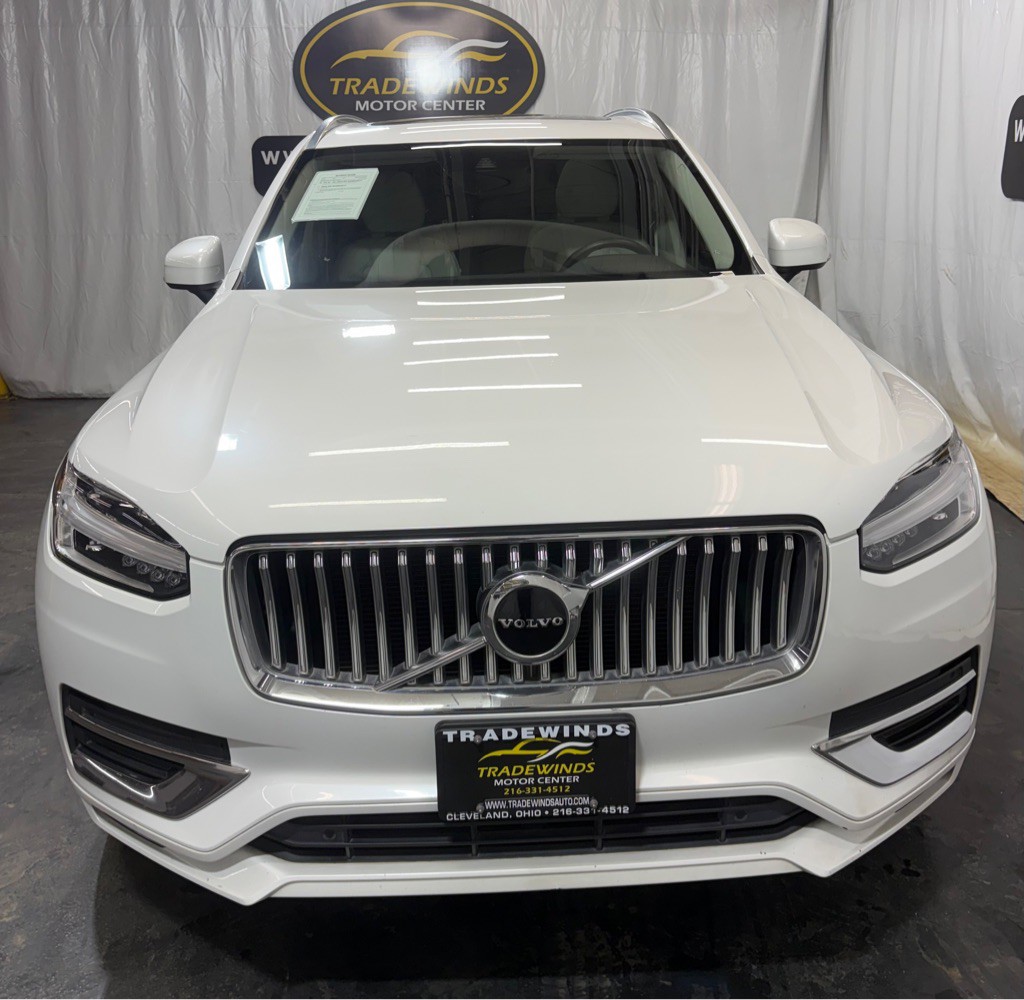 2020 Volvo XC90 Image 2