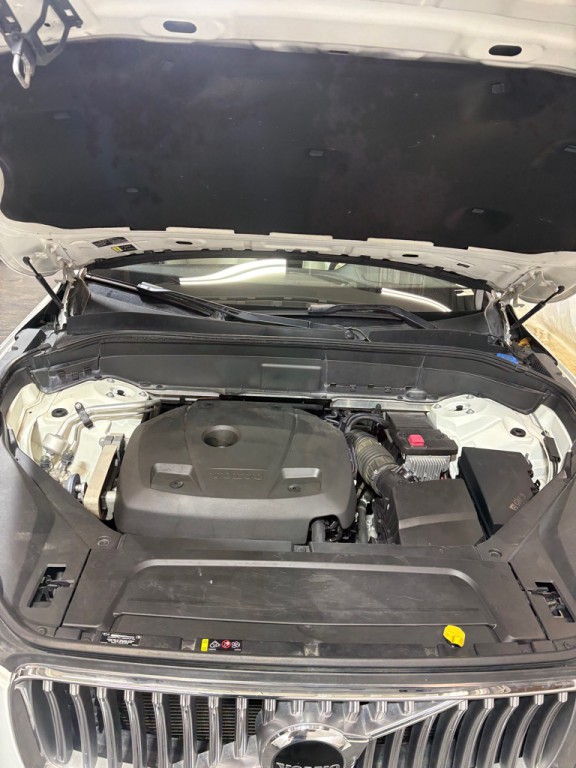 2020 Volvo XC90 Image 12