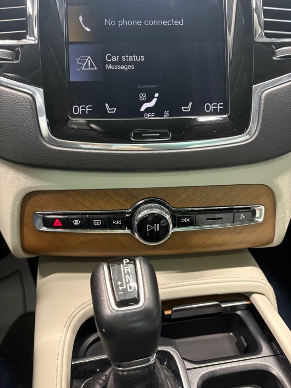 2020 Volvo XC90 Image 20