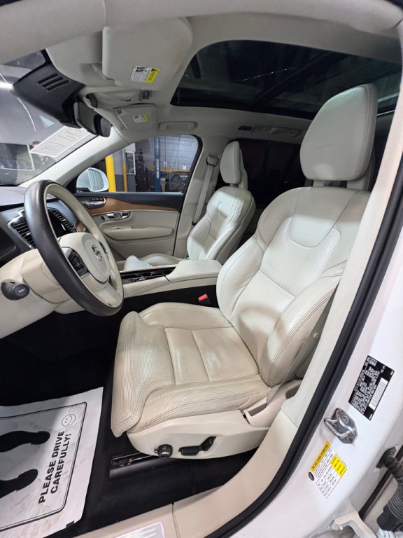 2020 Volvo XC90 Image 24