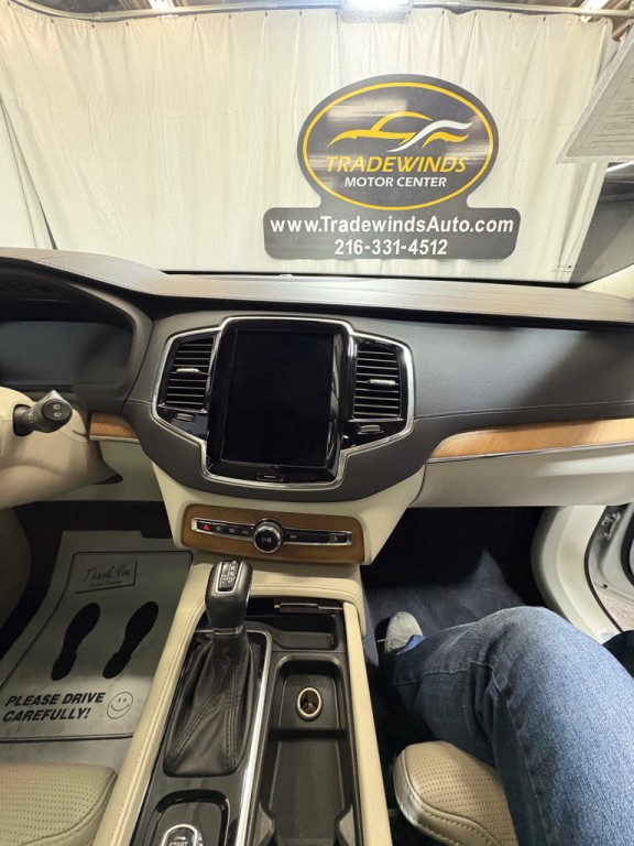 2020 Volvo XC90 Image 29