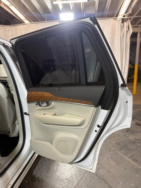 2020 Volvo XC90 Image 31