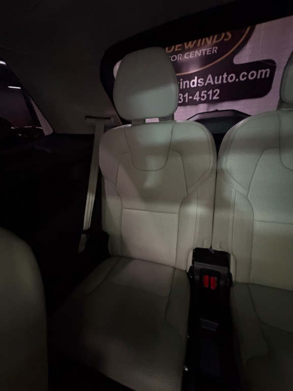 2020 Volvo XC90 Image 38