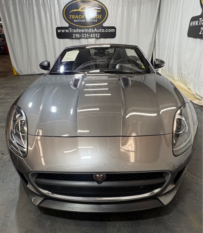 2017 Jaguar F-TYPE Image 2