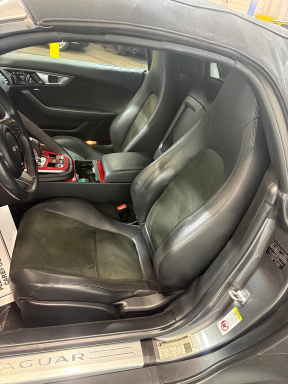 2017 Jaguar F-TYPE Image 14