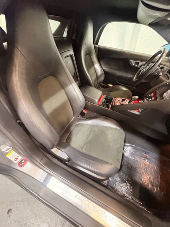 2017 Jaguar F-TYPE Image 29