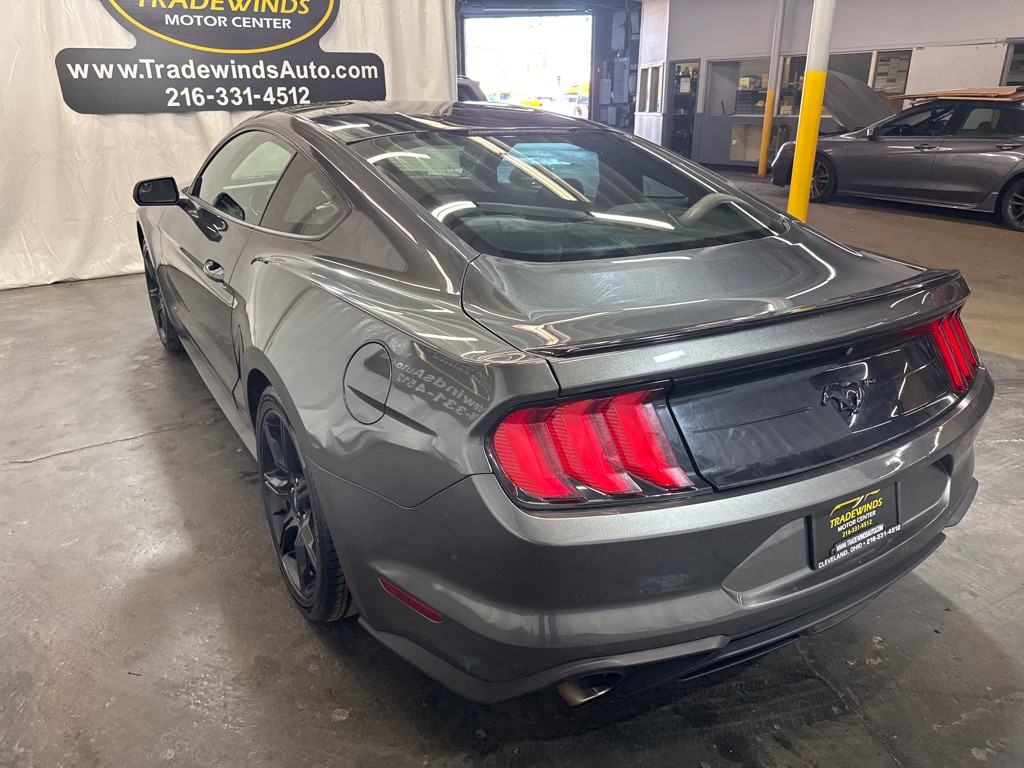 2018 Ford Mustang Image 3