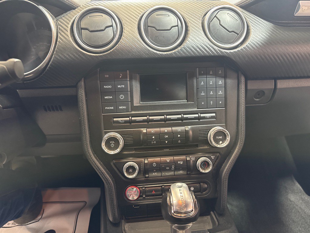 2018 Ford Mustang Image 12