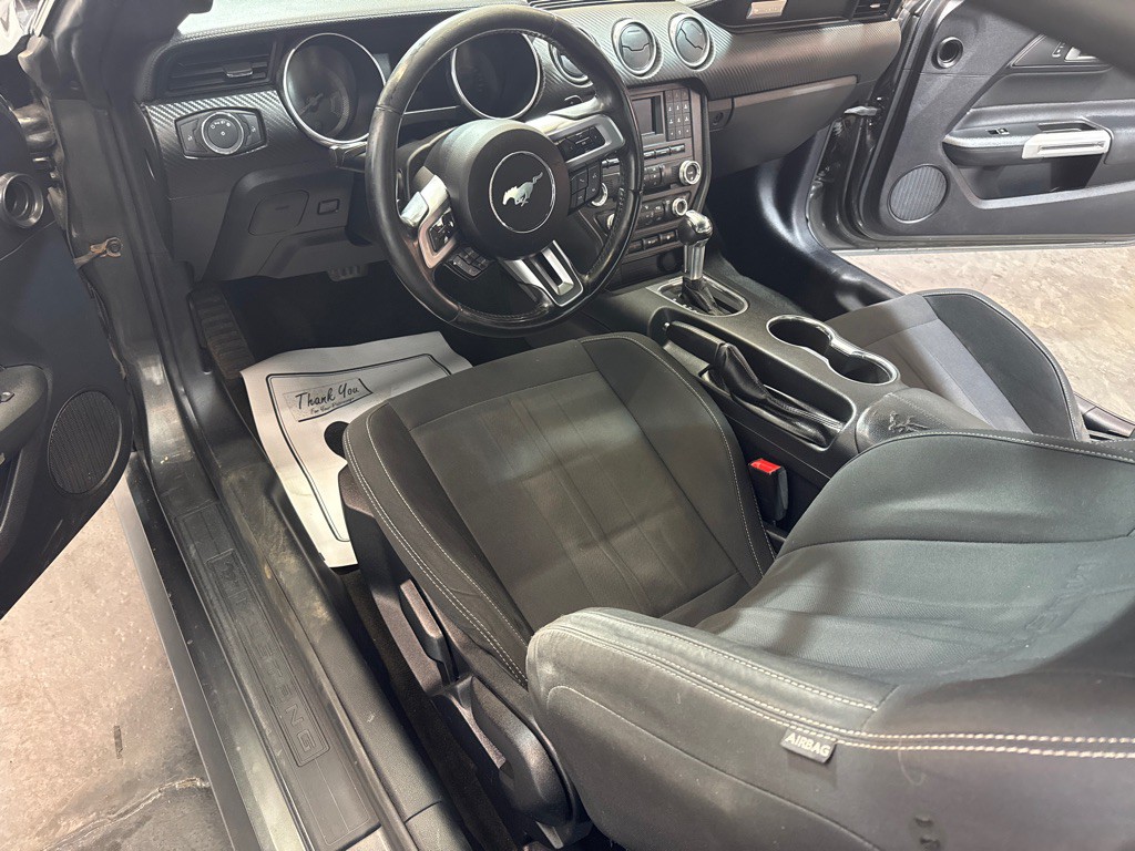 2018 Ford Mustang Image 16