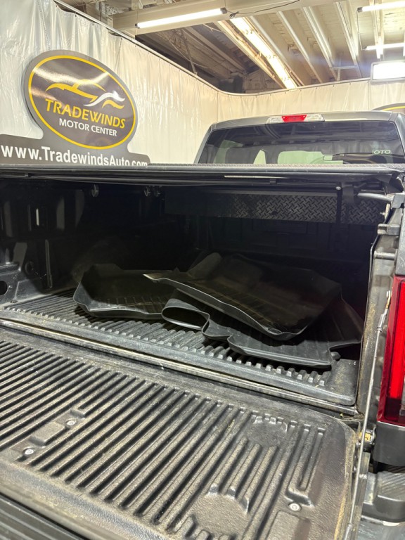 2017 Ford F-150 Image 8